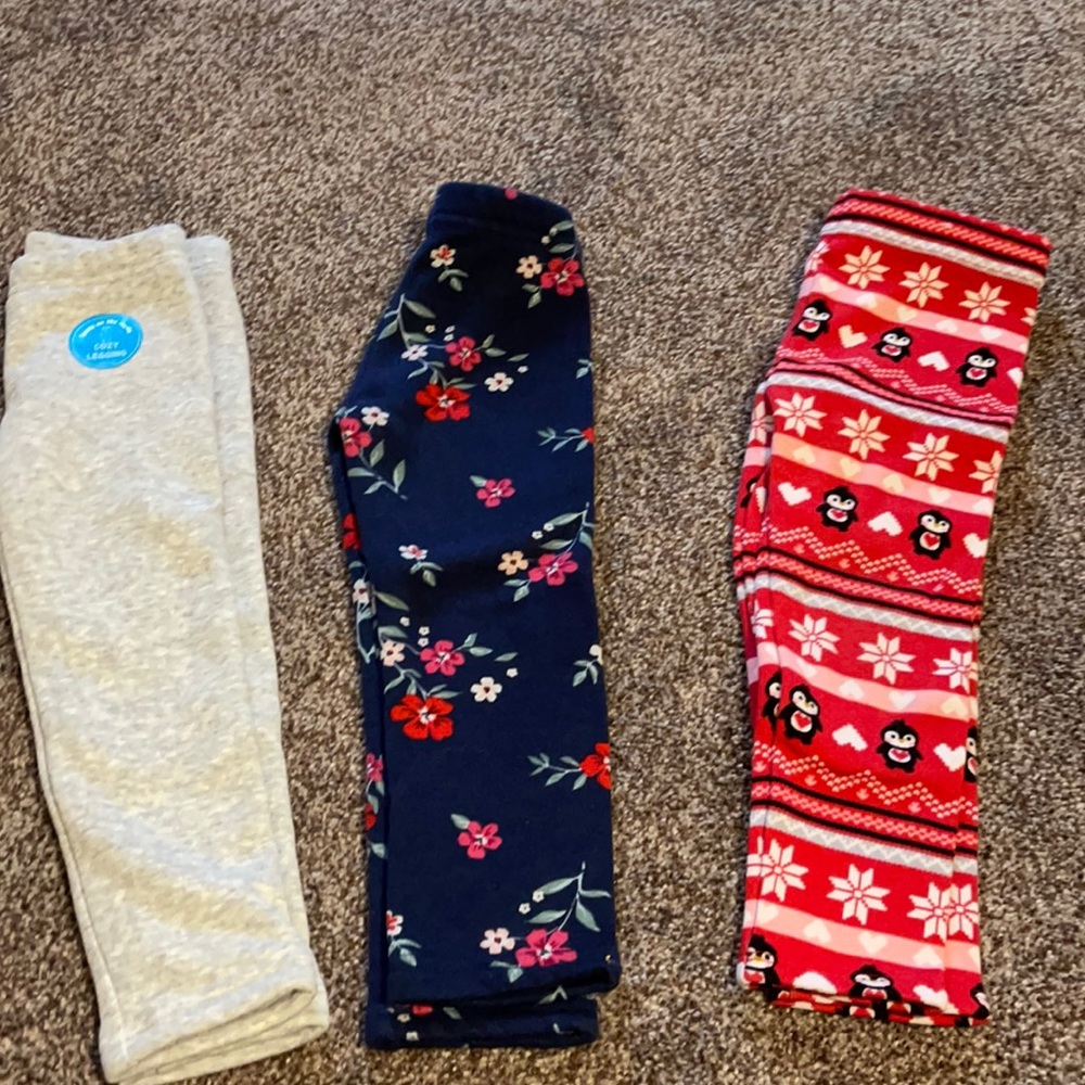*3 Pairs of fleece lined leggings*